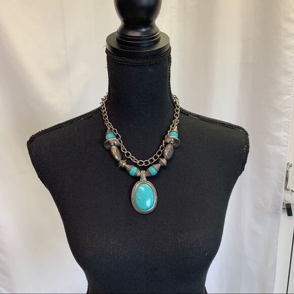 Turquoise coloured bohemian tribal native layered Silvertone statement necklace - Picture 2 of 8